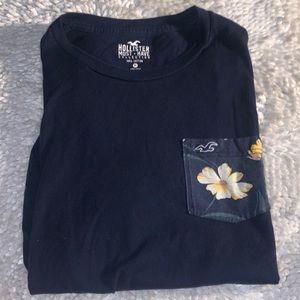 Navy blue M hollister short sleeve cotton t shirt, too small to wear